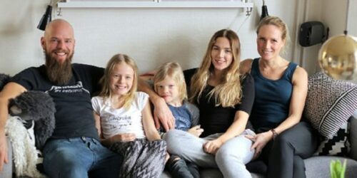 Carl-Johan Löfgren och Jennie Löfgren med barnen Filippa, Ludwig och Meja