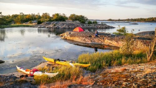 Tält och kajal i skärgården, Östersjön, Sverige