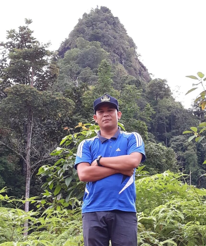 Yetro, a local teacher in the community in Kalimantan Indonesia